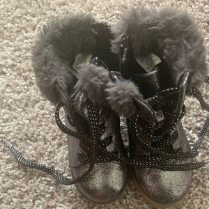 Fur trimmed boots